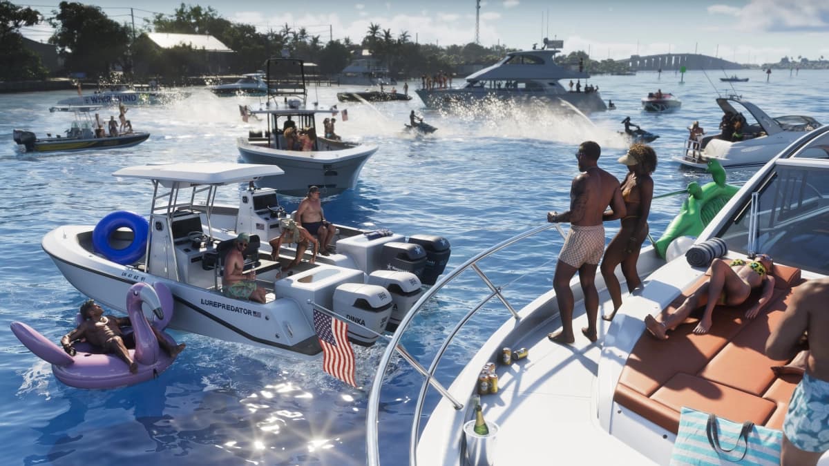 Boats and yachts on the water in the Leonida Keys